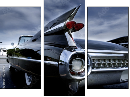 Tail Lamp Of A Classic Car - Three-piece canvas print, Triptych