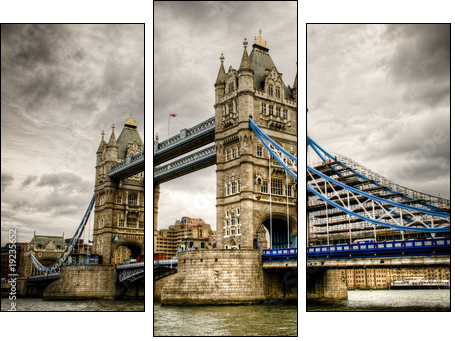 Tower Bridge - Three-piece canvas print, Triptych