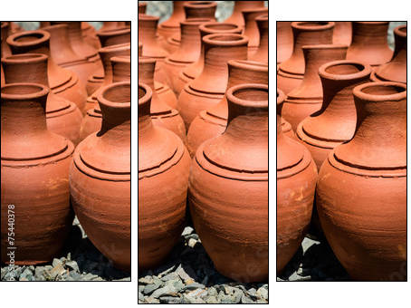 Turkish clay pots in market outdoor in sunny day - Three-piece canvas print, Triptych