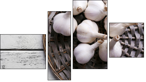 Fresh garlic on wicker mat, on wooden background - Four-piece canvas print, Fortyk