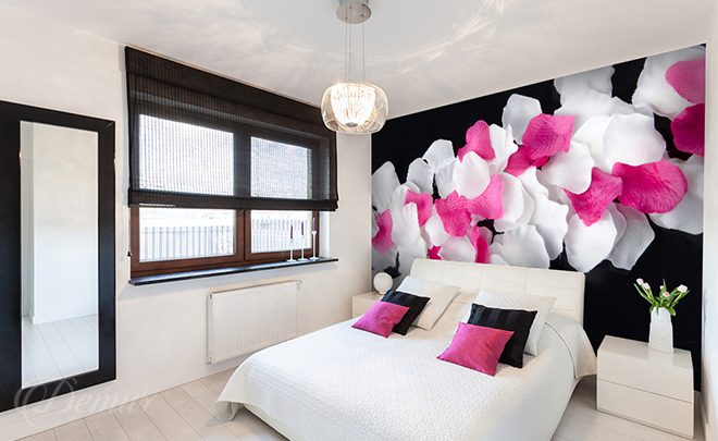 Orchid-like-petals-bedroom-wallpapers-demur