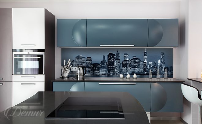 A-glass-city-kitchen-wallpapers-demur